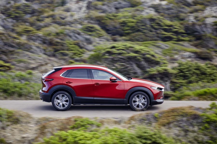  Mazda CX-30 Skyactiv-D 2019 года  (WW) (фото 6 из 15)